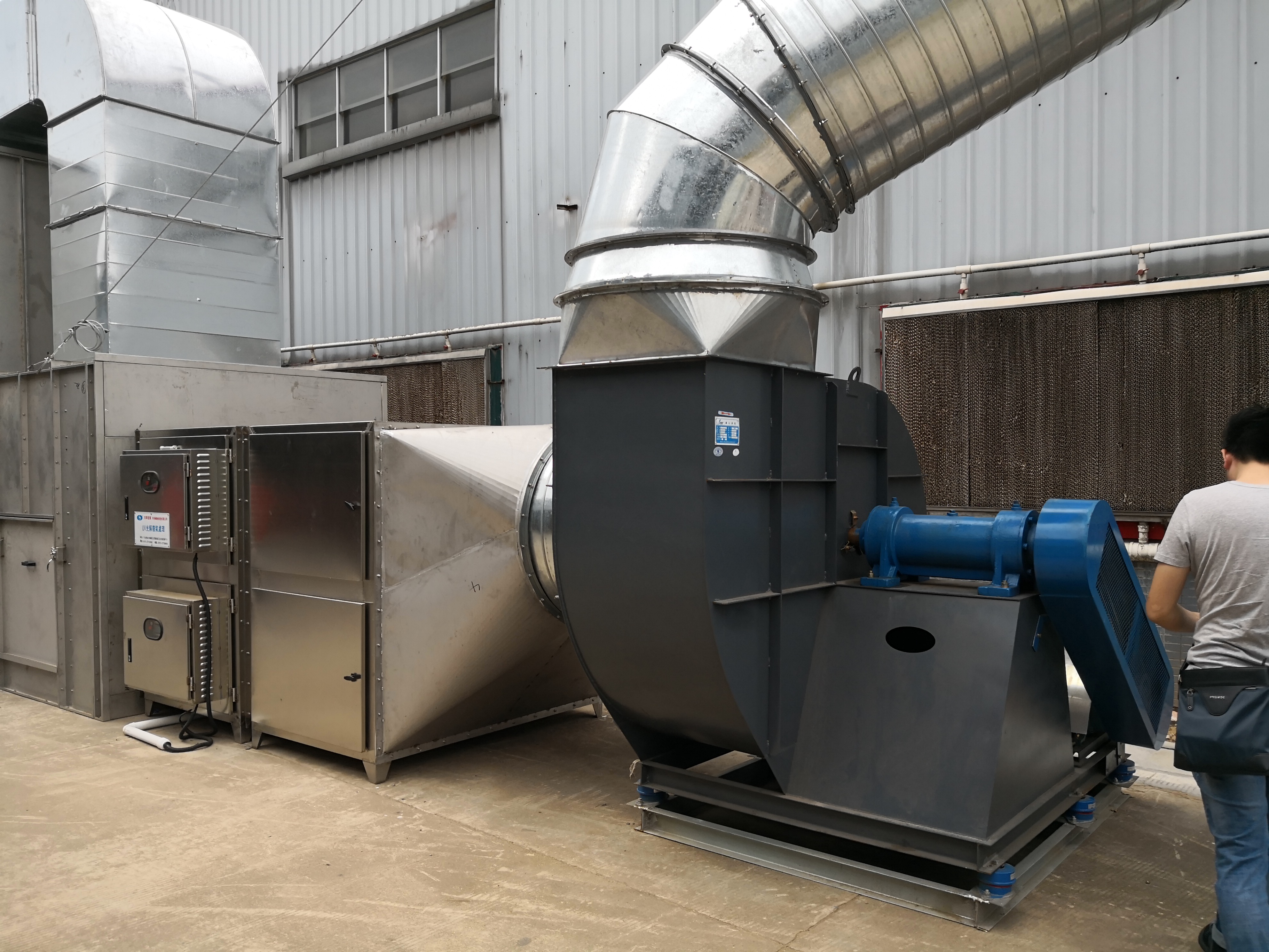 多翼式離心風(fēng)機是什么?有什么特點? 多翼式離心風(fēng)機是什么?有什么特點?