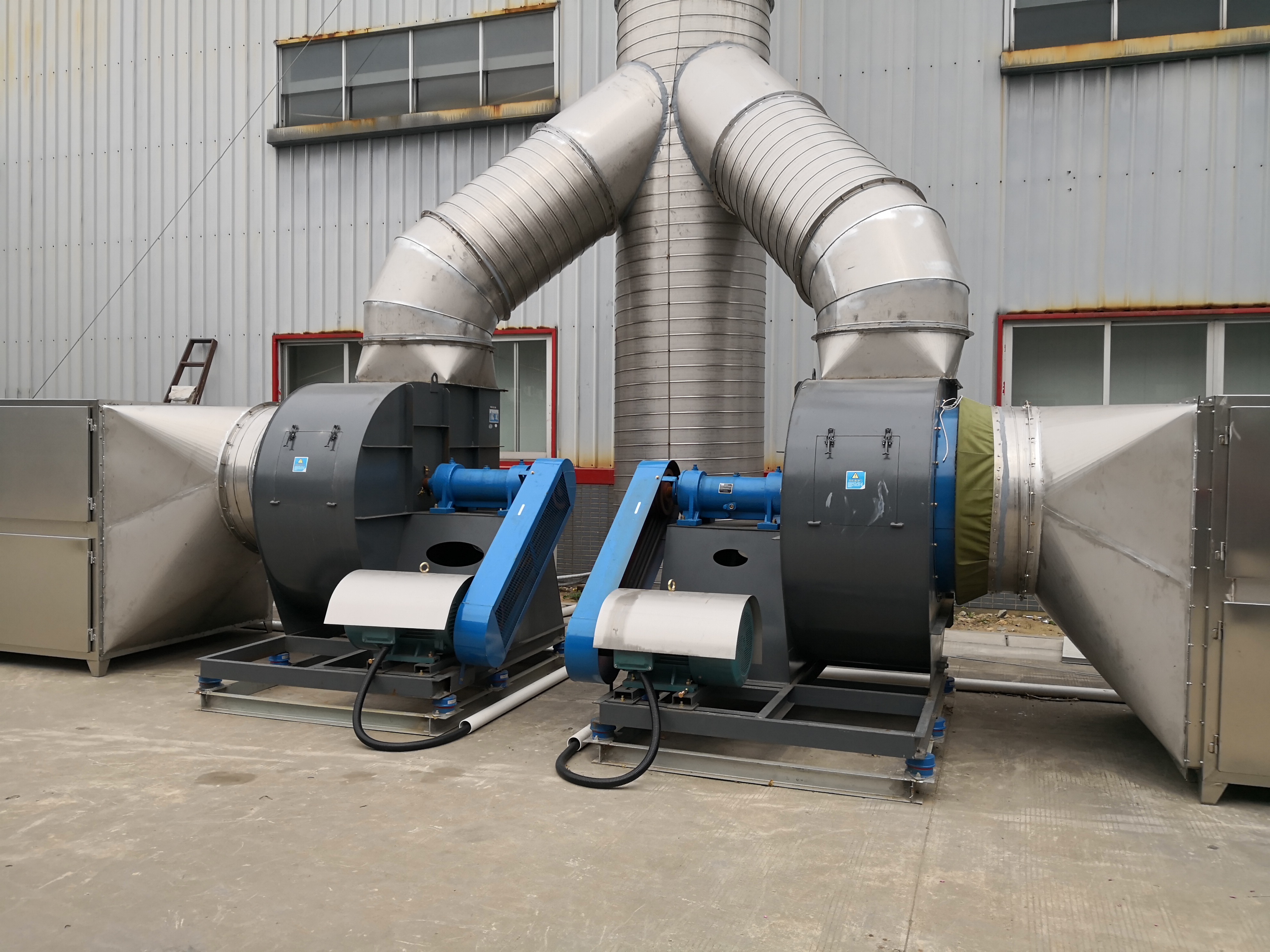 柜式離心風(fēng)機性能怎么樣?又有哪些類型? 柜式離心風(fēng)機性能怎么樣?又有哪些類型?